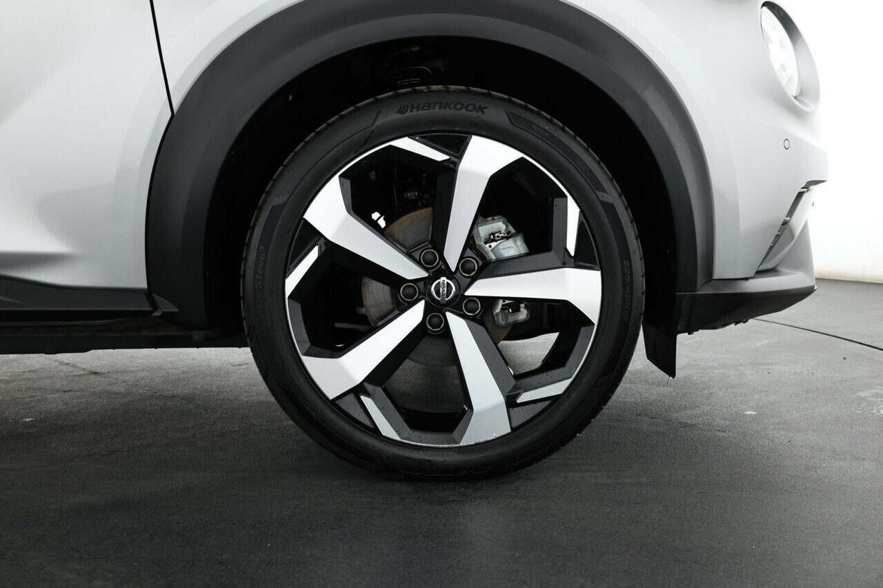 Nissan Juke image 4