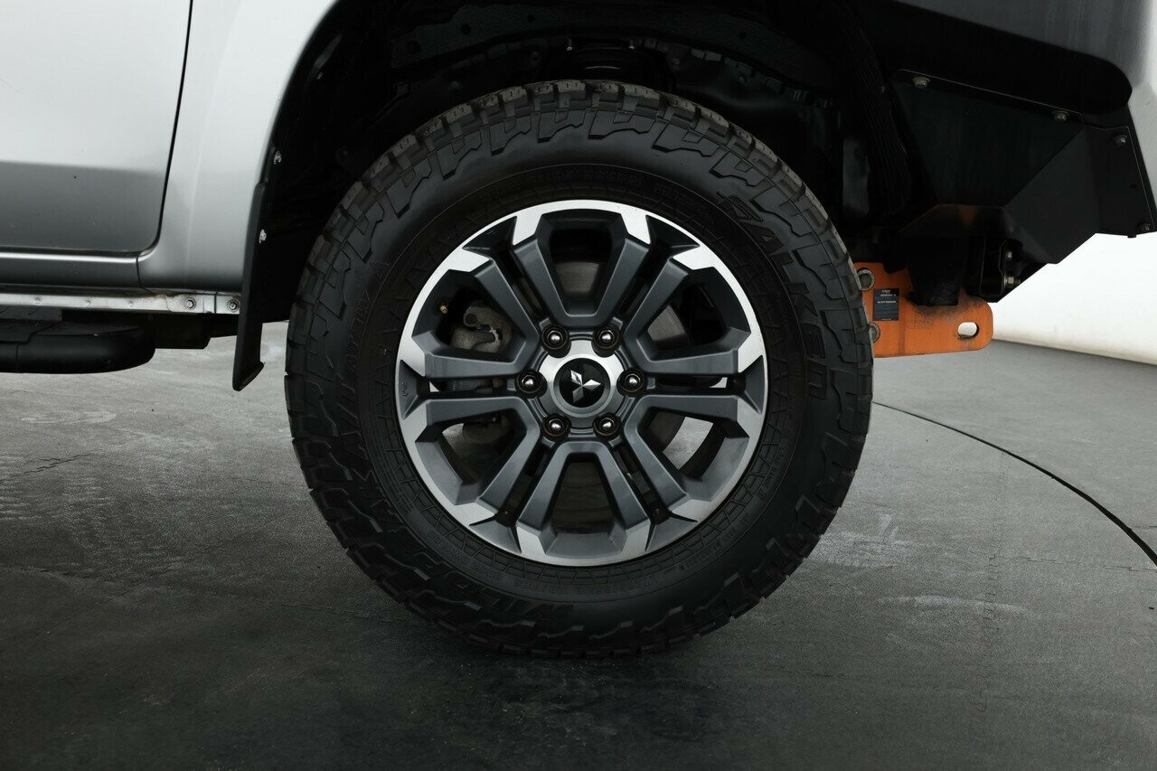 Mitsubishi Triton image 4