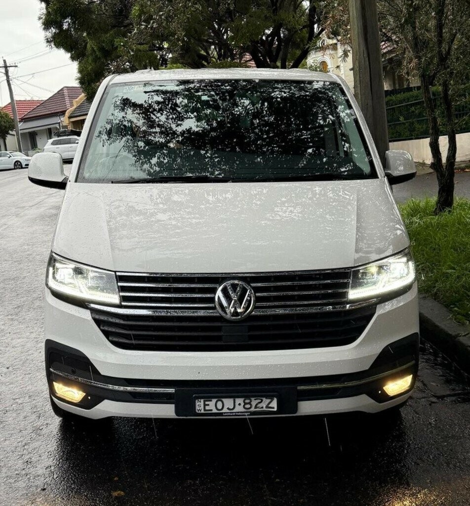 Volkswagen Multivan image 1
