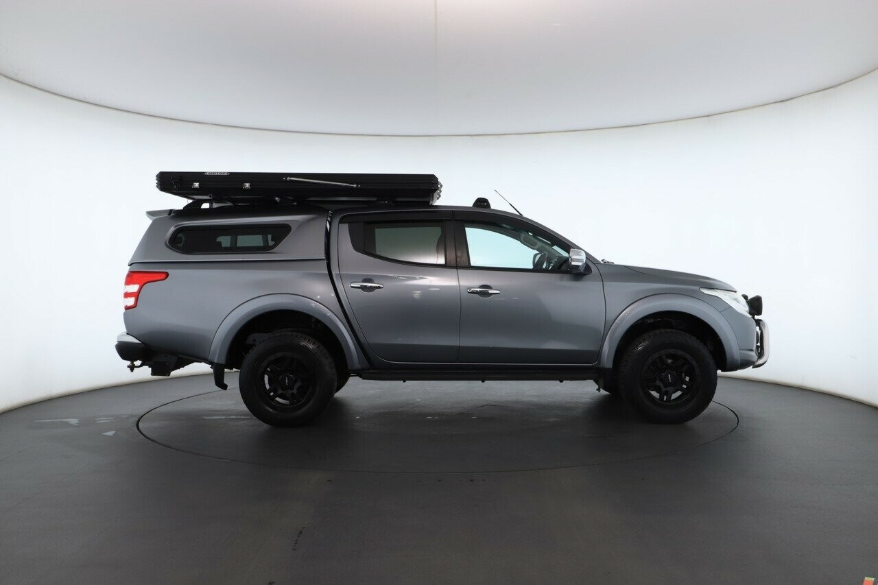 Mitsubishi Triton image 2