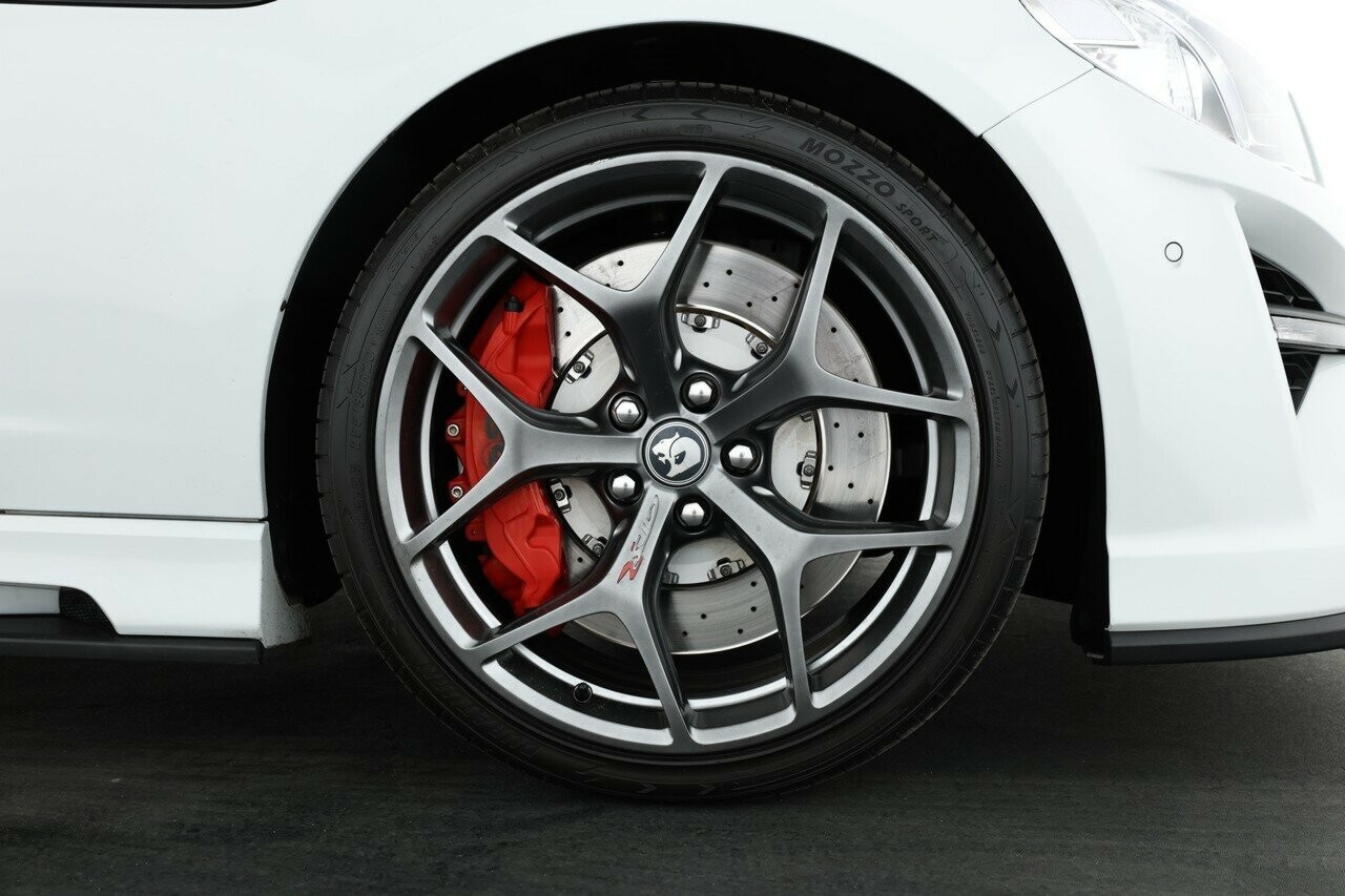 Holden Special Vehicles Gts image 4
