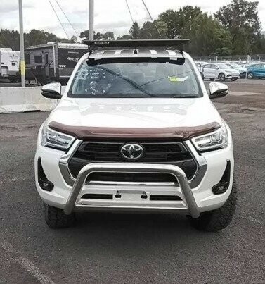 Toyota Hilux image 3