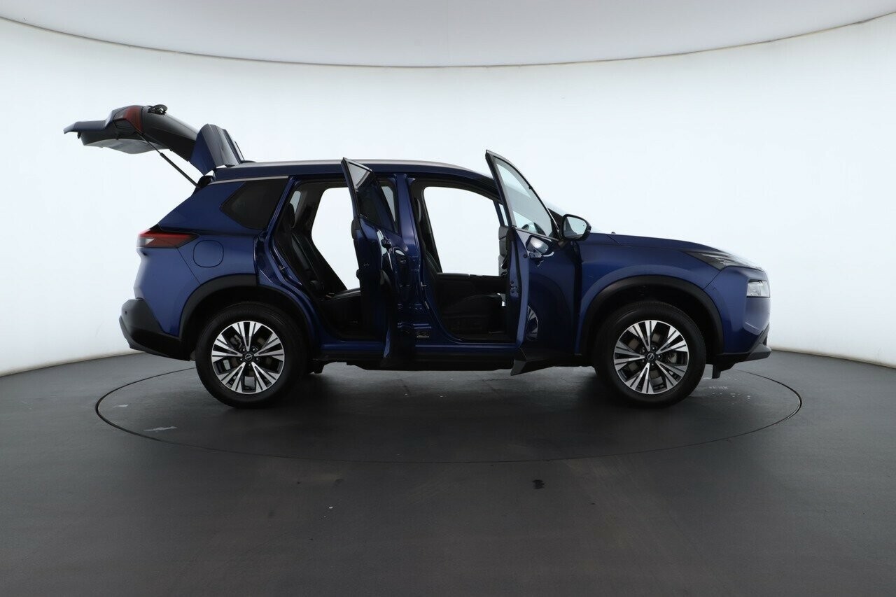 Nissan X-trail image 2