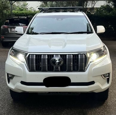 Toyota Landcruiser Prado image 1