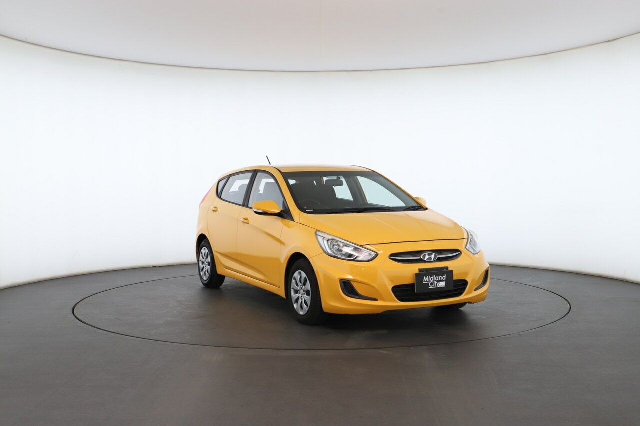 Hyundai Accent image 4