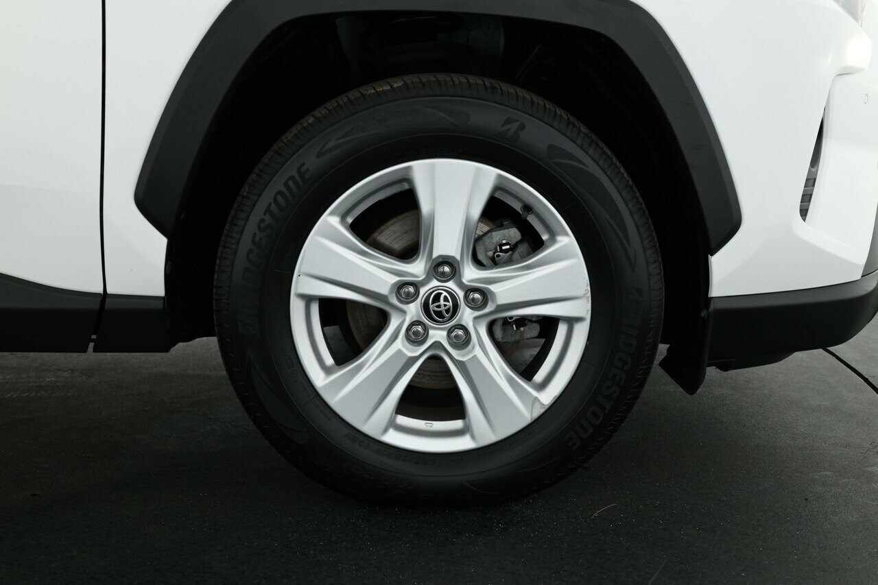 Toyota Rav4 image 4