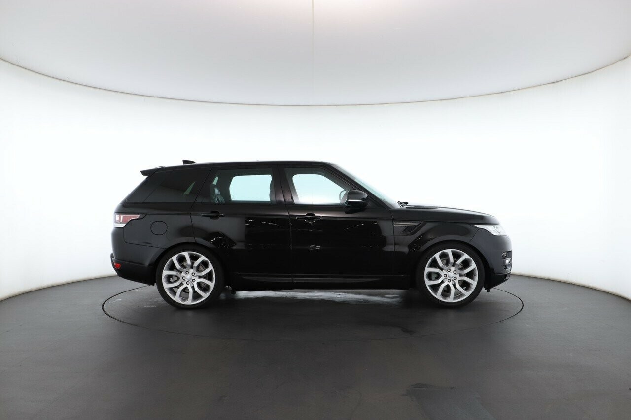 Land Rover Range Rover Sport image 2