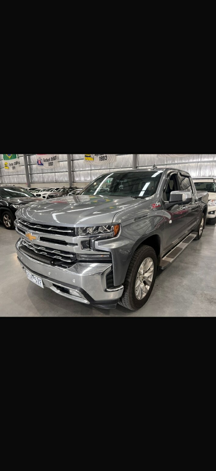 Chevrolet Silverado image 1