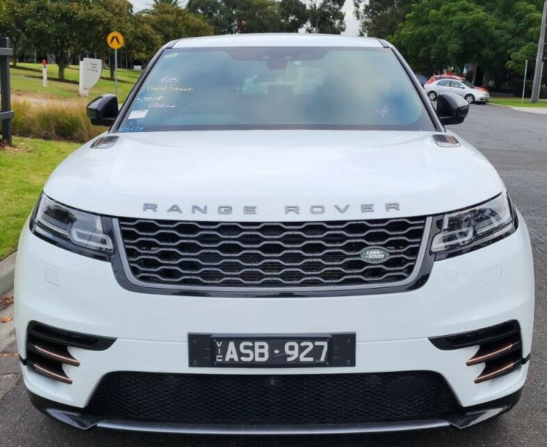 Land Rover Range Rover Velar image 2