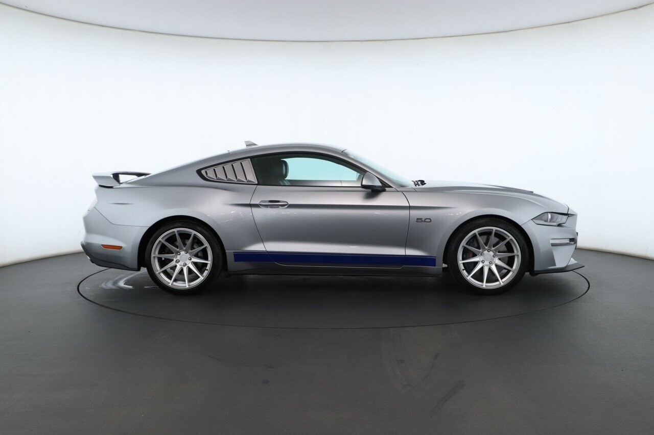 Ford Mustang image 3
