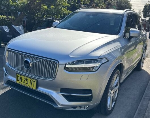 Volvo Xc90 image 1