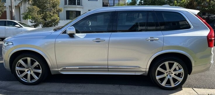 Volvo Xc90 image 2