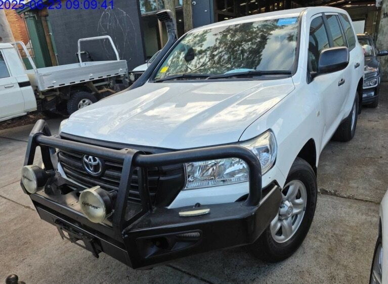 Toyota Landcruiser image 1