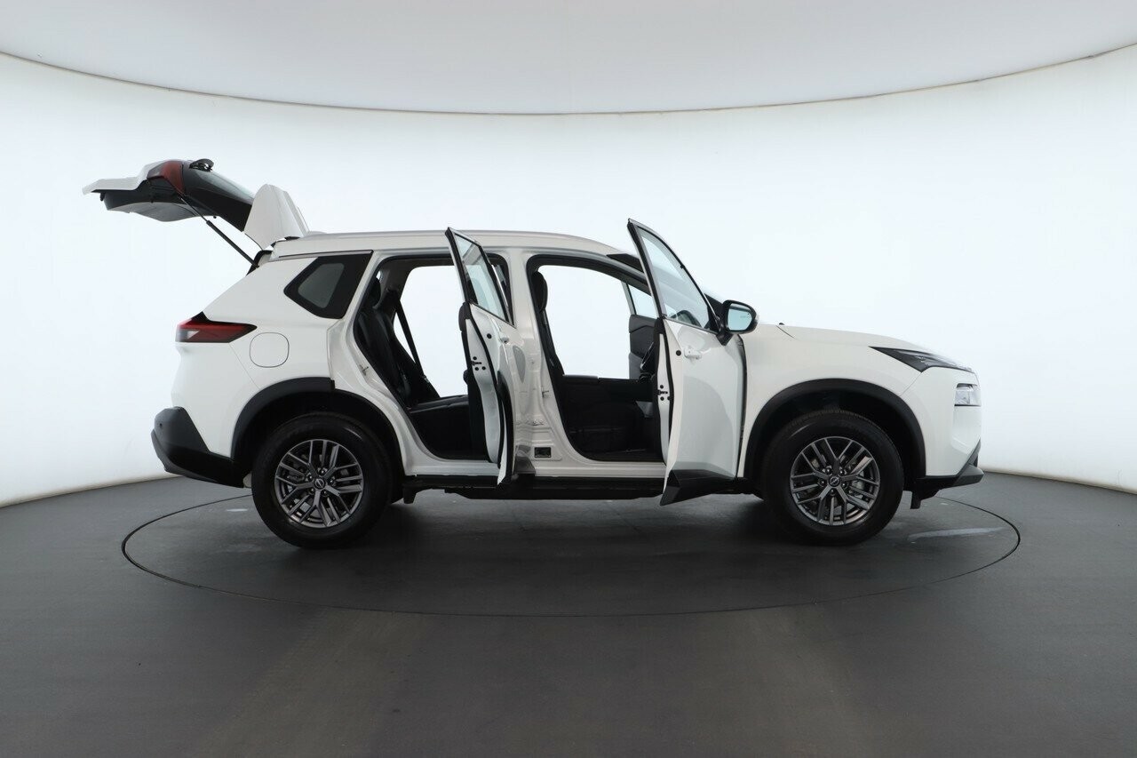 Nissan X-trail image 3