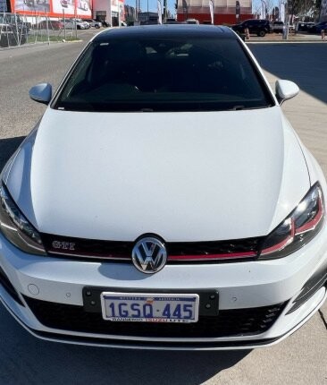 Volkswagen Golf image 2