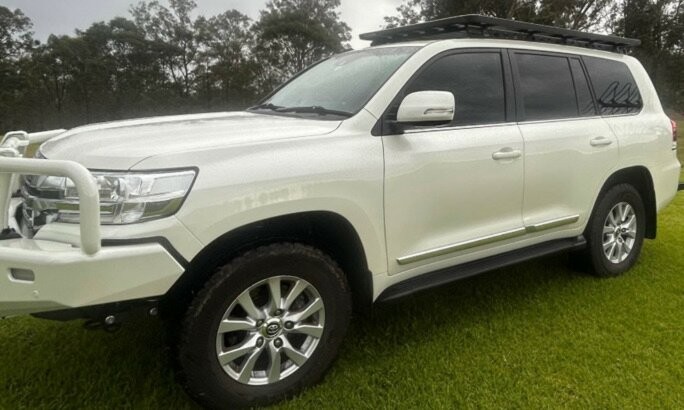 Toyota Landcruiser image 1