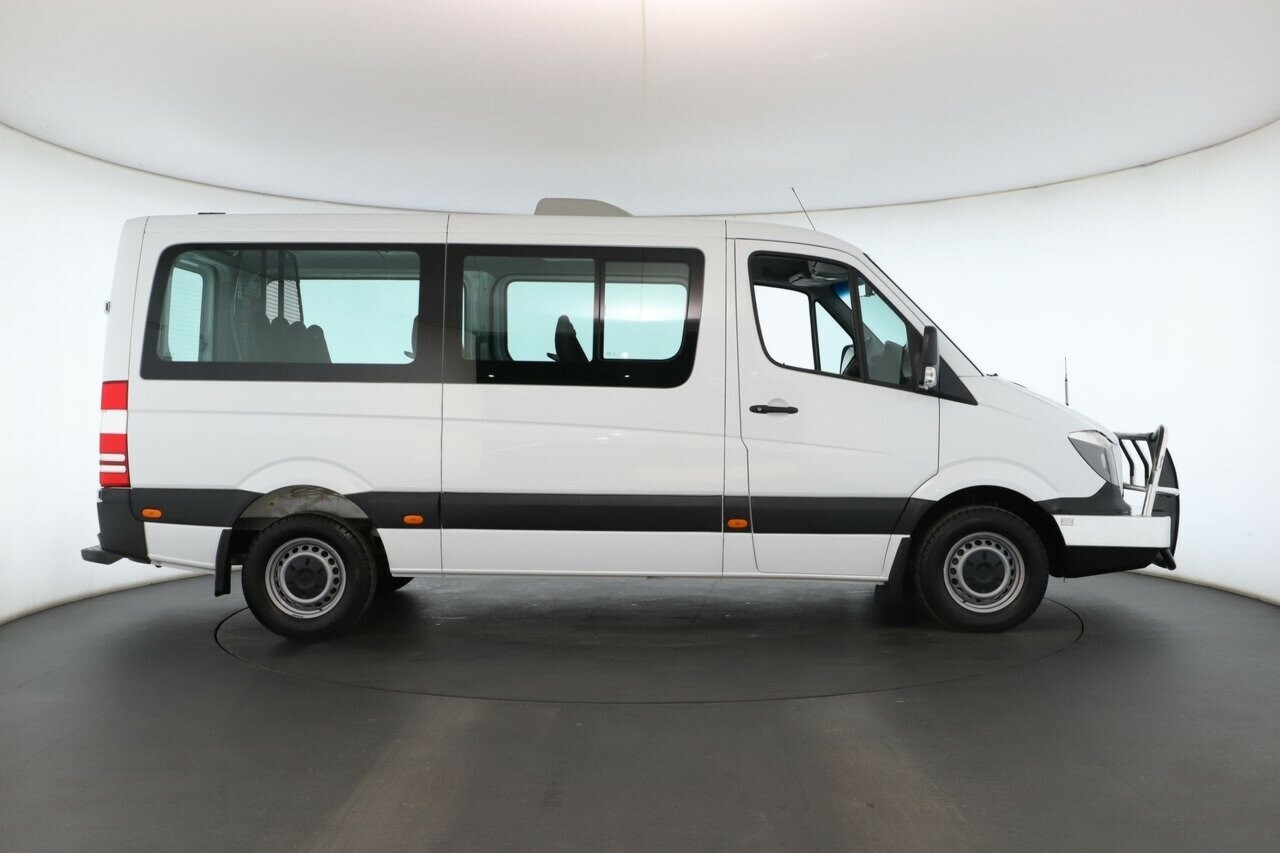 Mercedes Benz Sprinter image 3