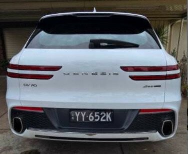 Genesis Gv70 image 4