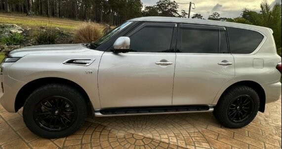 Nissan Patrol image 2