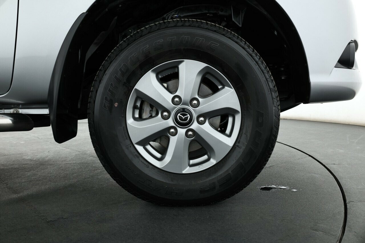 Mazda Bt-50 image 4
