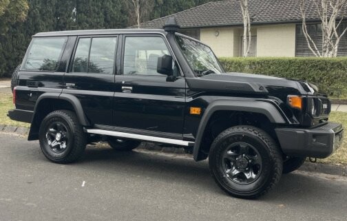 Toyota Landcruiser image 2