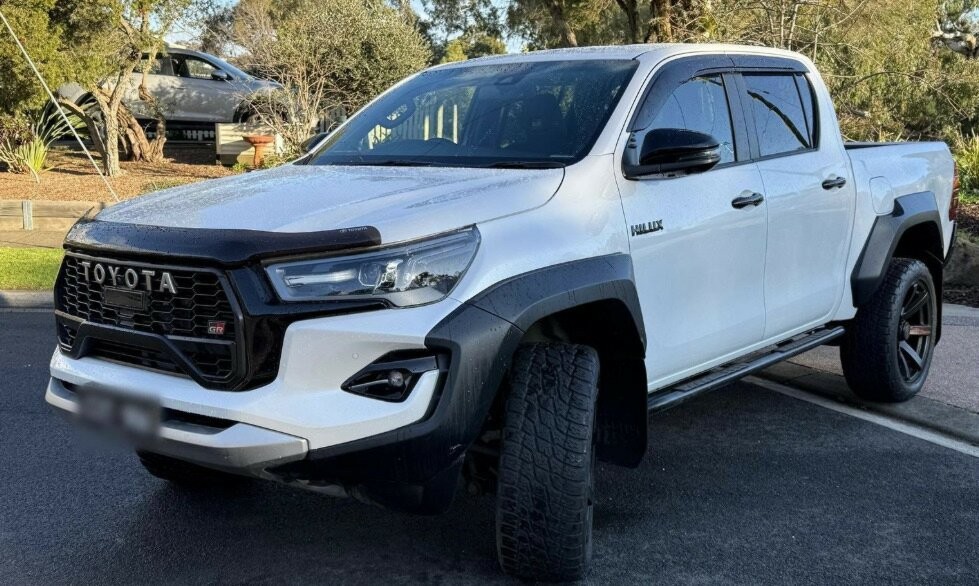 Toyota Hilux image 3