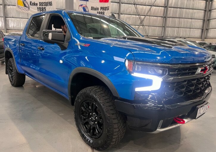 Chevrolet Silverado image 1