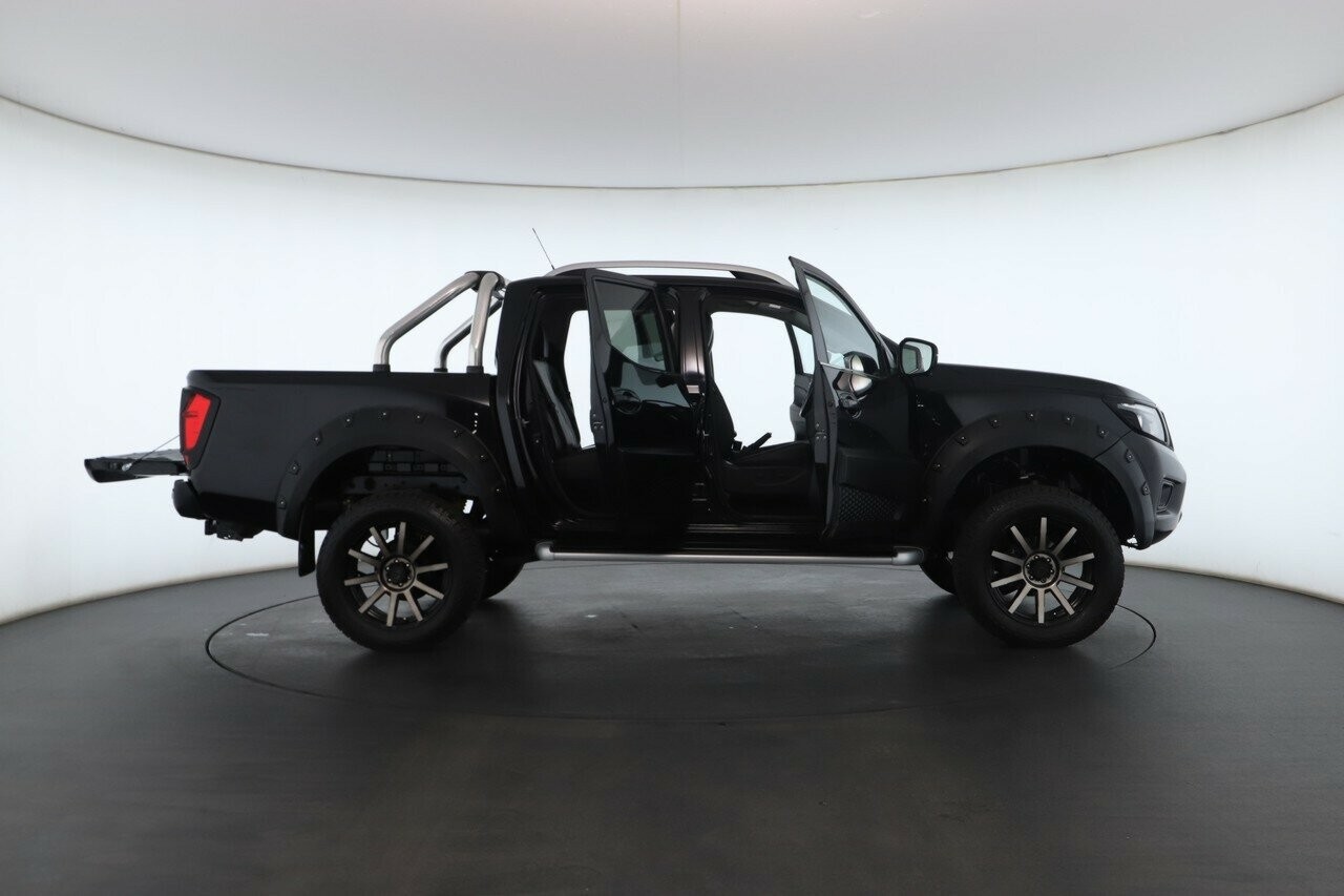 Nissan Navara image 2