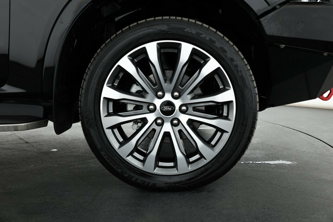 Ford Everest image 4