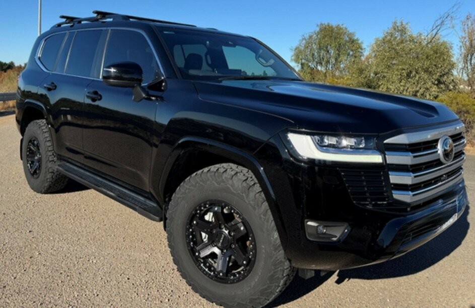 Toyota Landcruiser image 1