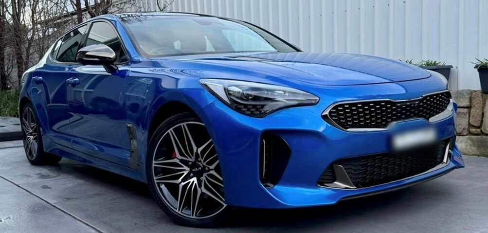 Kia Stinger image 1