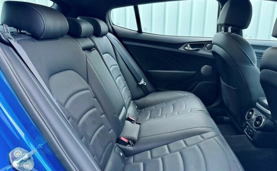 Kia Stinger image 4