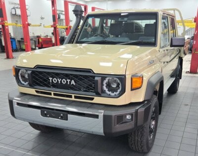 Toyota Landcruiser image 2