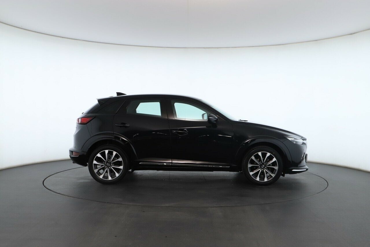 Mazda Cx-3 image 3