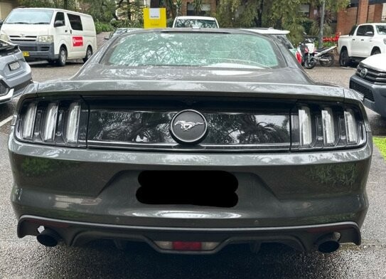 Ford Mustang image 3