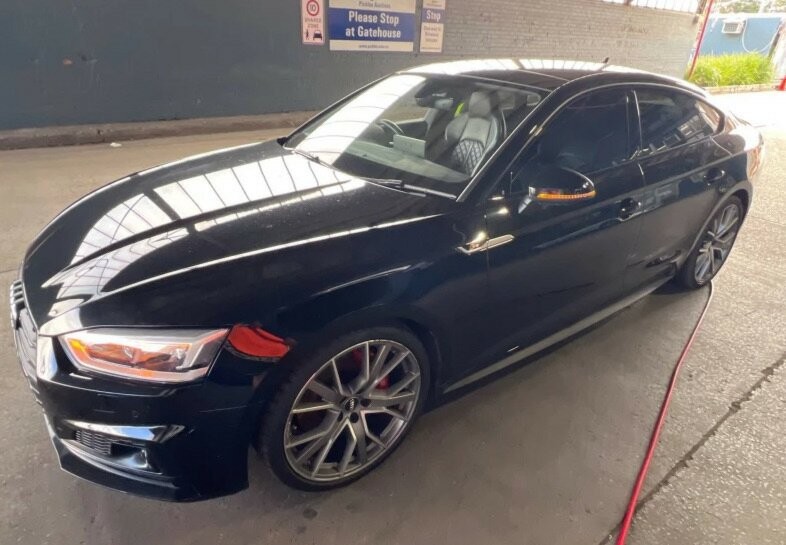 Audi S5 image 2