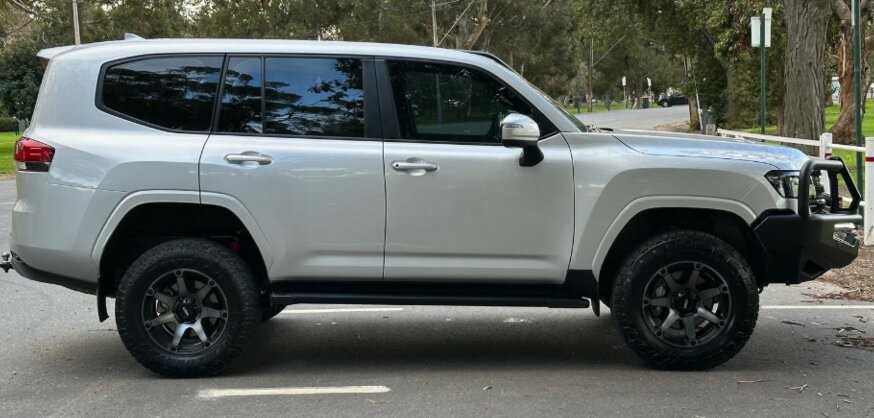 Toyota Landcruiser image 1