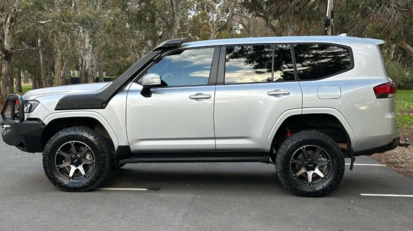 Toyota Landcruiser image 4