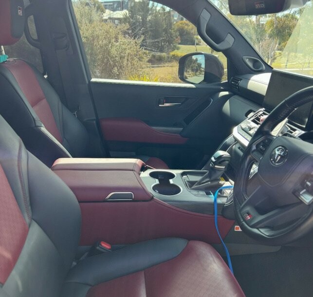 Toyota Landcruiser image 4
