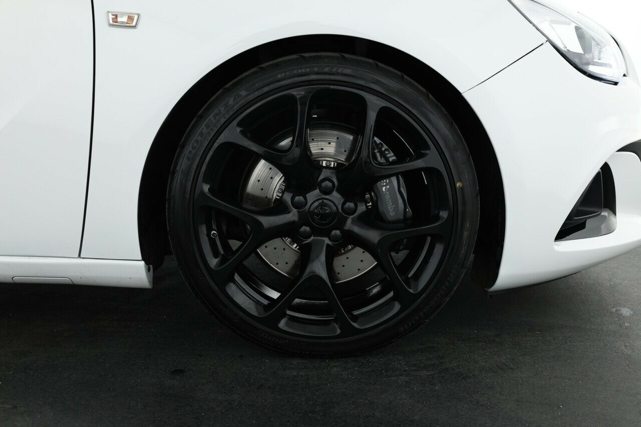 Holden Astra image 4