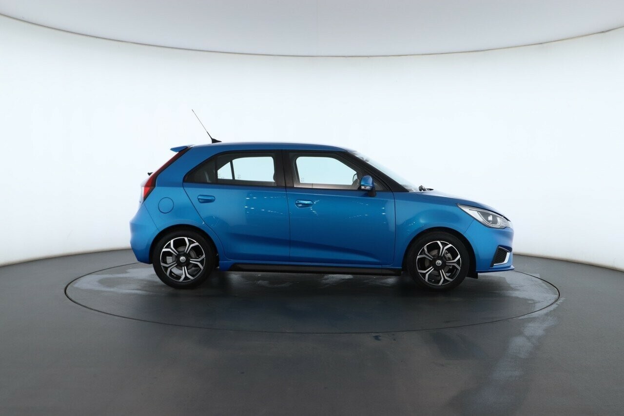 MG Mg3 image 3