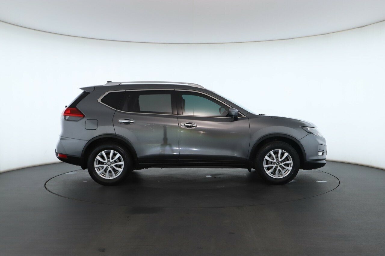 Nissan X-trail image 3