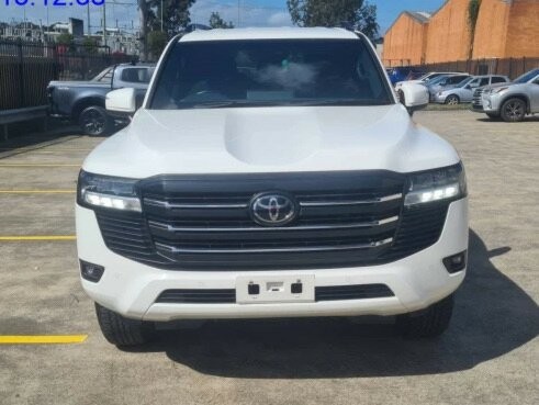 Toyota Landcruiser image 3