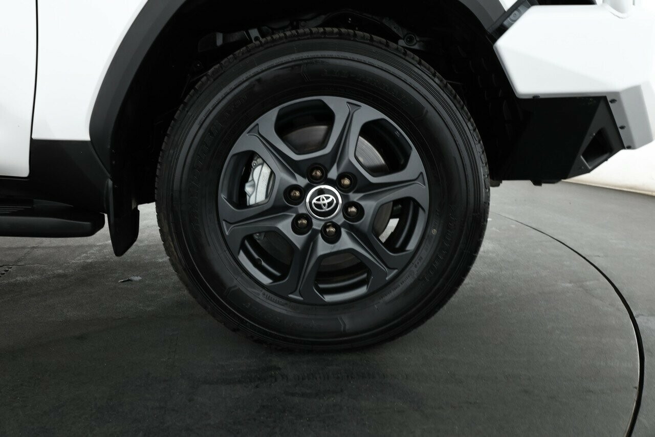 Toyota Landcruiser image 4