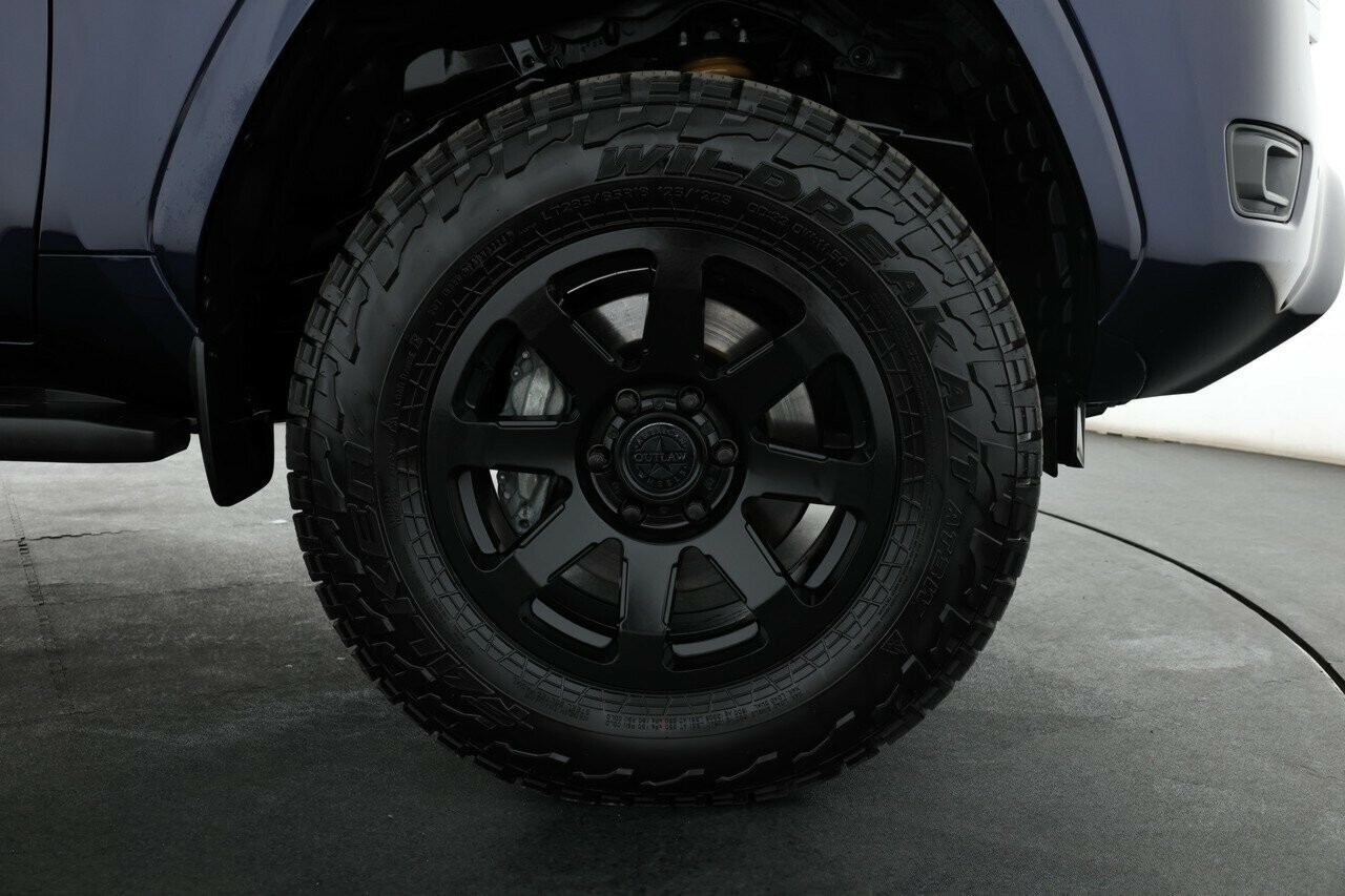 Toyota Landcruiser image 4