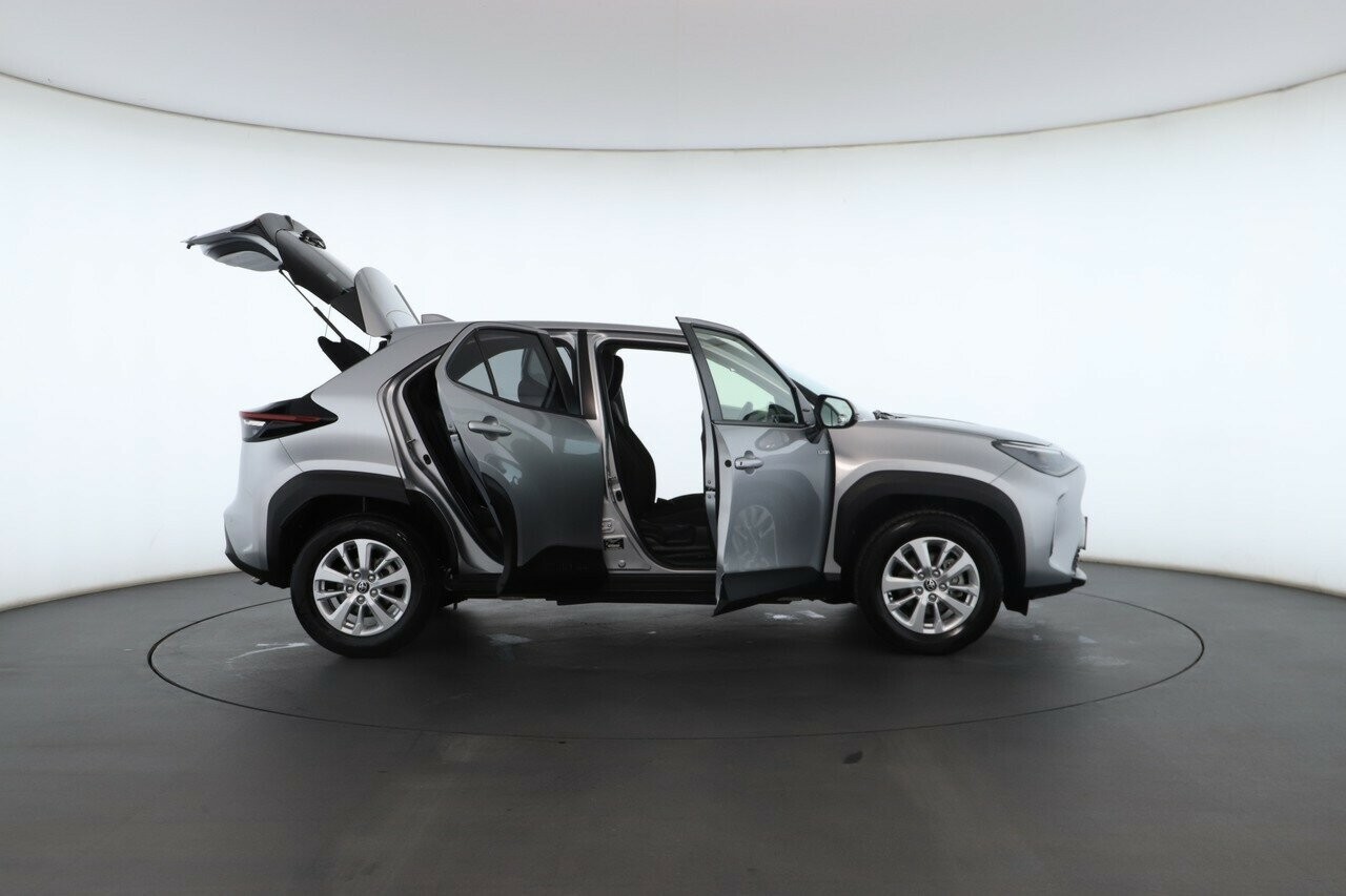 Toyota Yaris Cross image 2