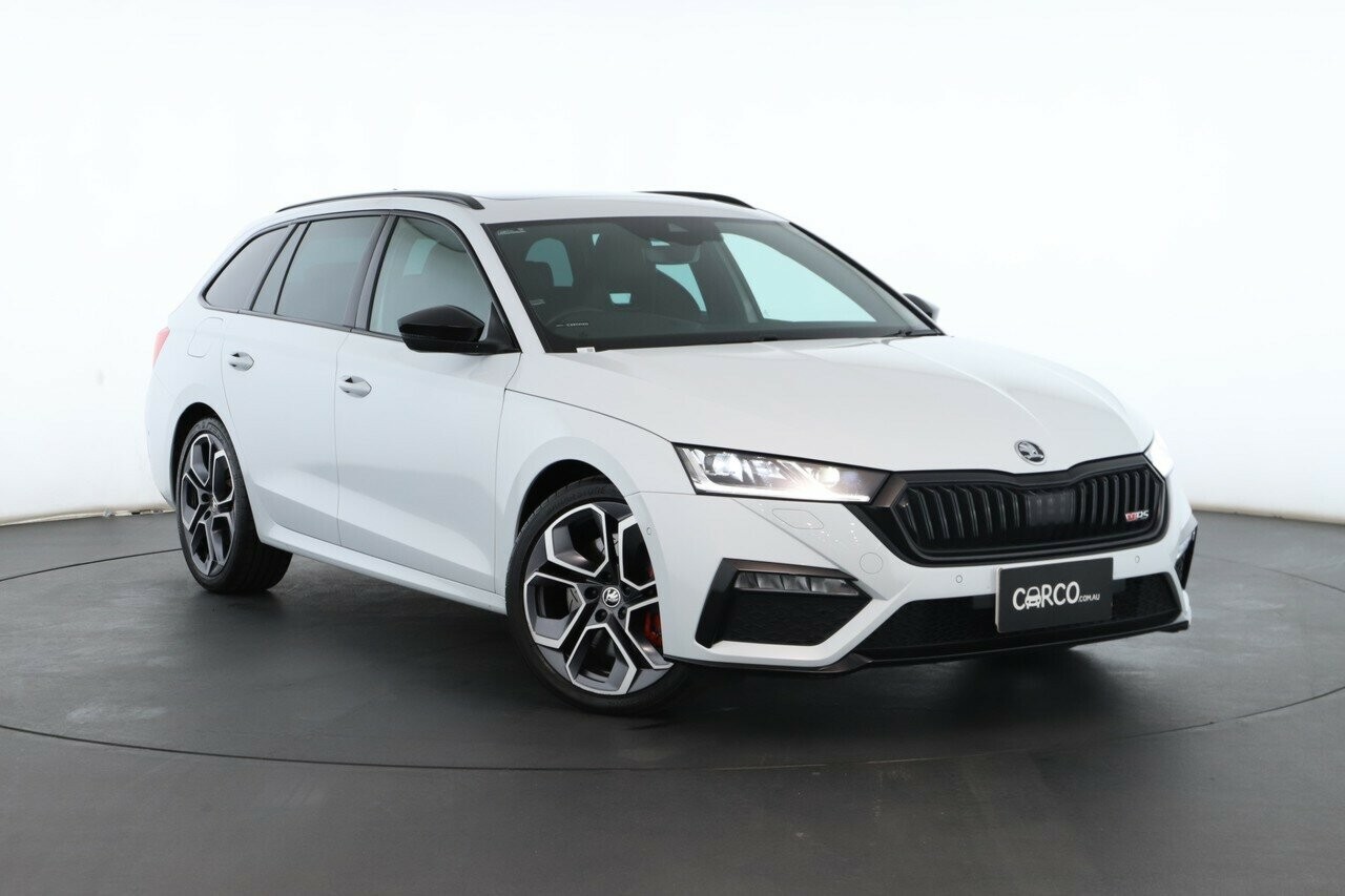 Skoda Octavia image 1