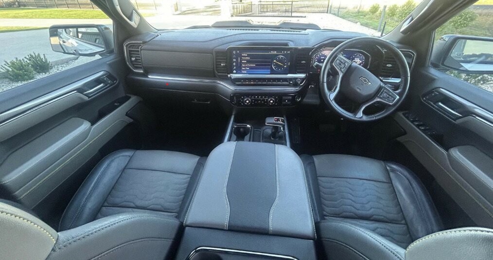 Chevrolet Silverado image 4