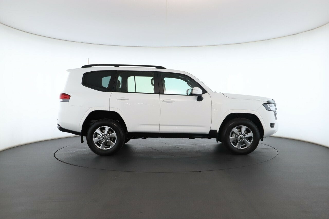 Toyota Landcruiser image 3