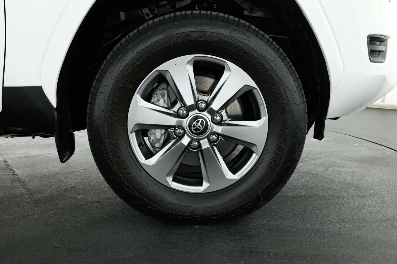 Toyota Landcruiser image 4